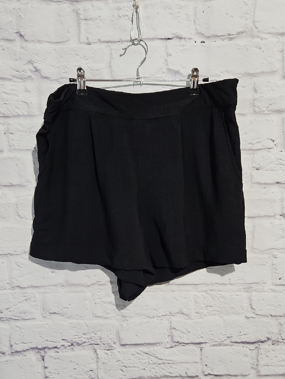 a new day Black Women’s Casual Gauze Pull-On Shorts
